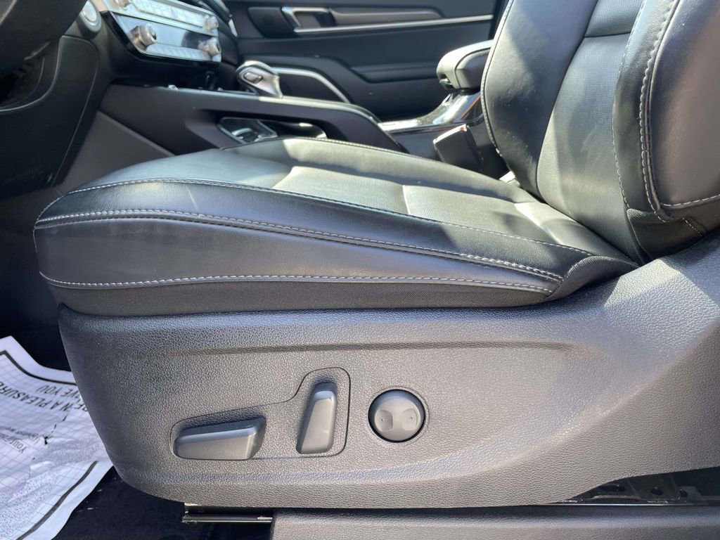 Used 2025 Kia Telluride S AWD/4WD image 9