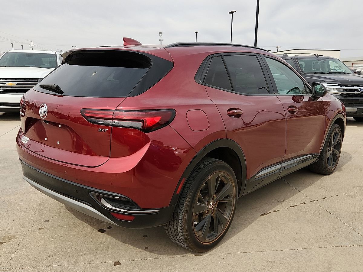 Used 2023 Buick Envision Essence w/ Sport Touring Package FWD image 3