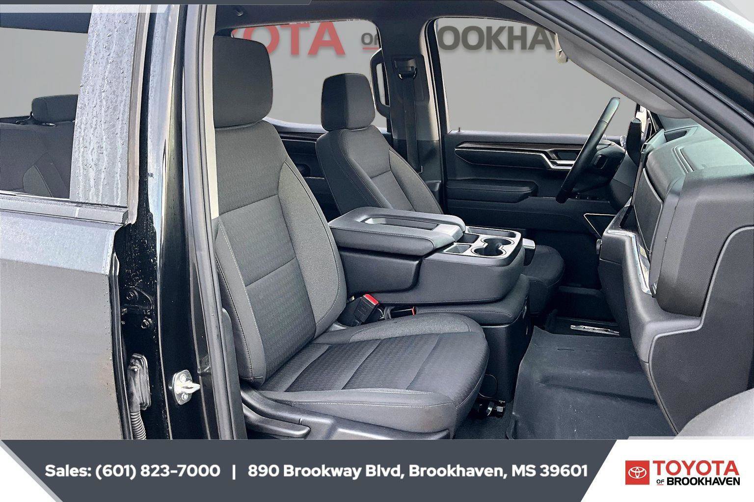 Used 2023 Chevrolet Silverado 1500 LT Trail Boss w/ Protection Package image 5