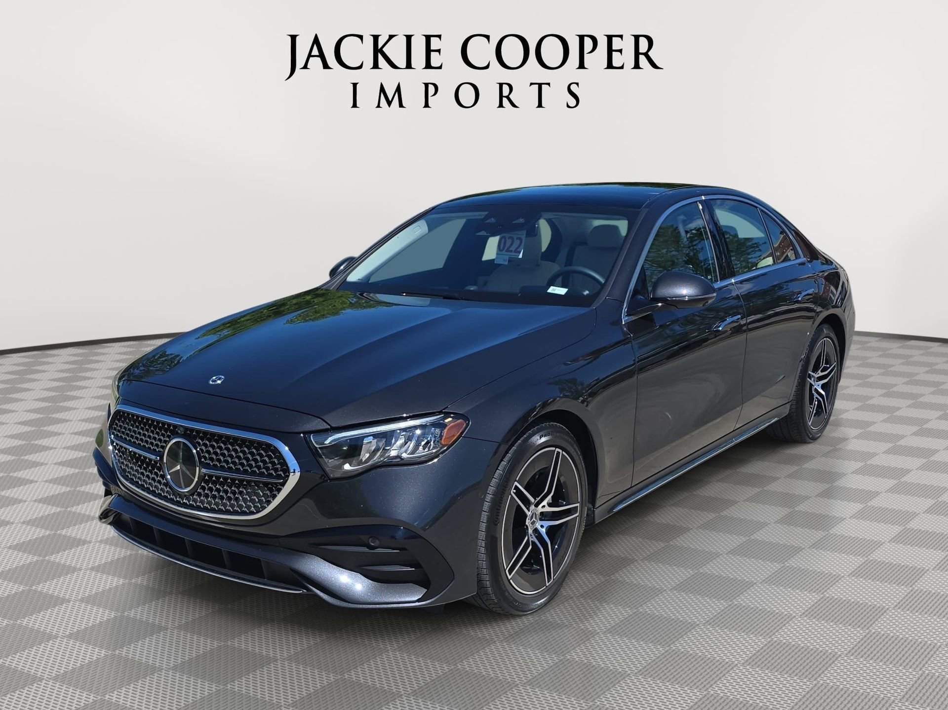 Used 2025 Mercedes-Benz E 350 Sedan image 1