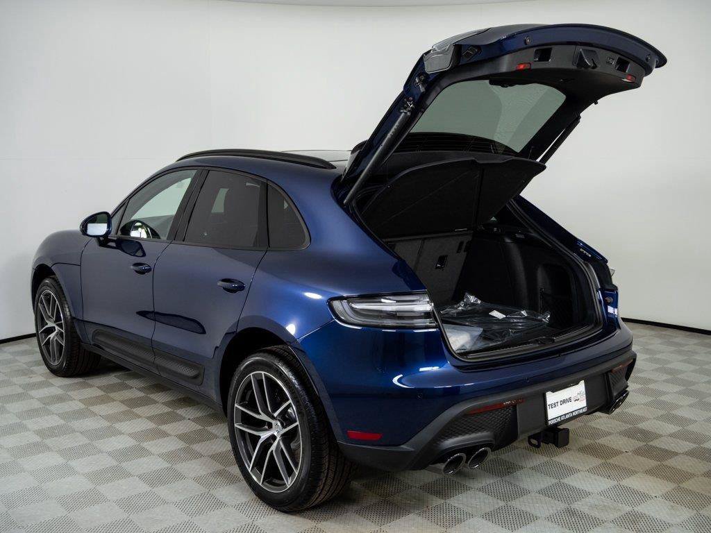 New 2026 Porsche Macan AWD/4WD image 33
