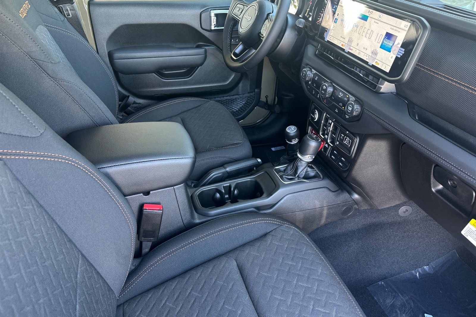 New 2026 Jeep Gladiator Mojave image 12