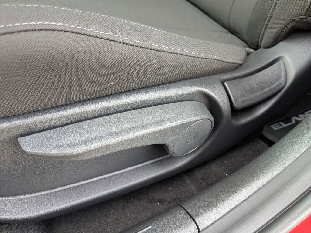 Used 2026 Hyundai Elantra Sport image 20