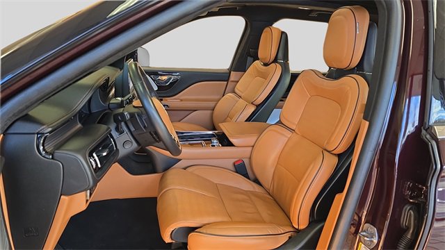 Used 2023 Lincoln Aviator Black Label Grand Touring image 11