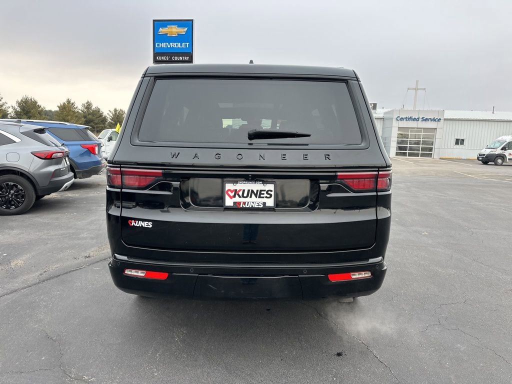 Used 2024 Jeep Wagoneer Series II AWD/4WD image 11