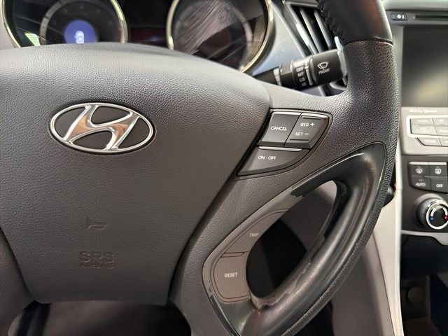 Used 2013 Hyundai Sonata Limited w/ Premium Pkg FWD image 19