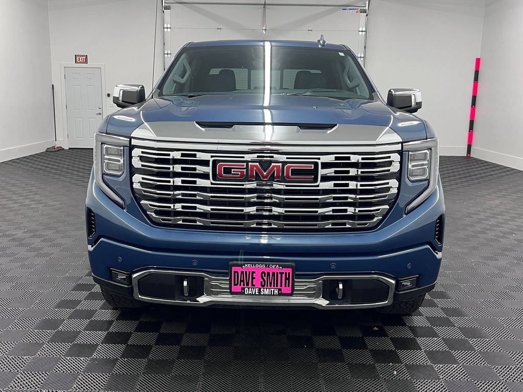 Used 2025 GMC Sierra 1500 Denali w/ Technology Package AWD/4WD image 6