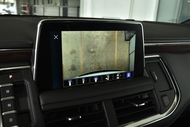 Used 2024 Chevrolet Suburban High Country image 34