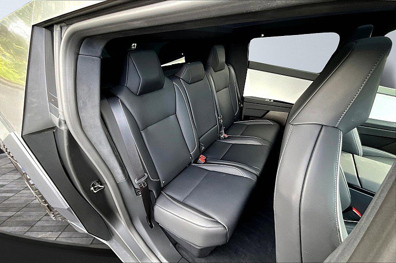 Used 2024 Tesla Cybertruck Cyberbeast image 27