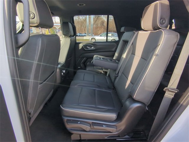 Used 2024 GMC Yukon SLT image 24