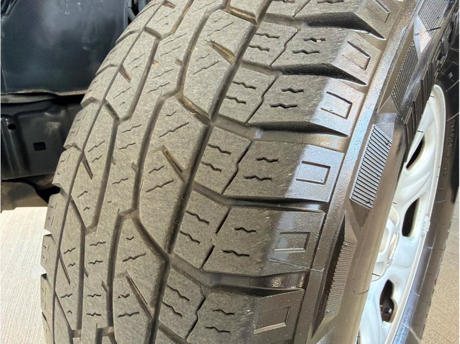 Used 2014 Nissan Xterra X AWD/4WD image 23