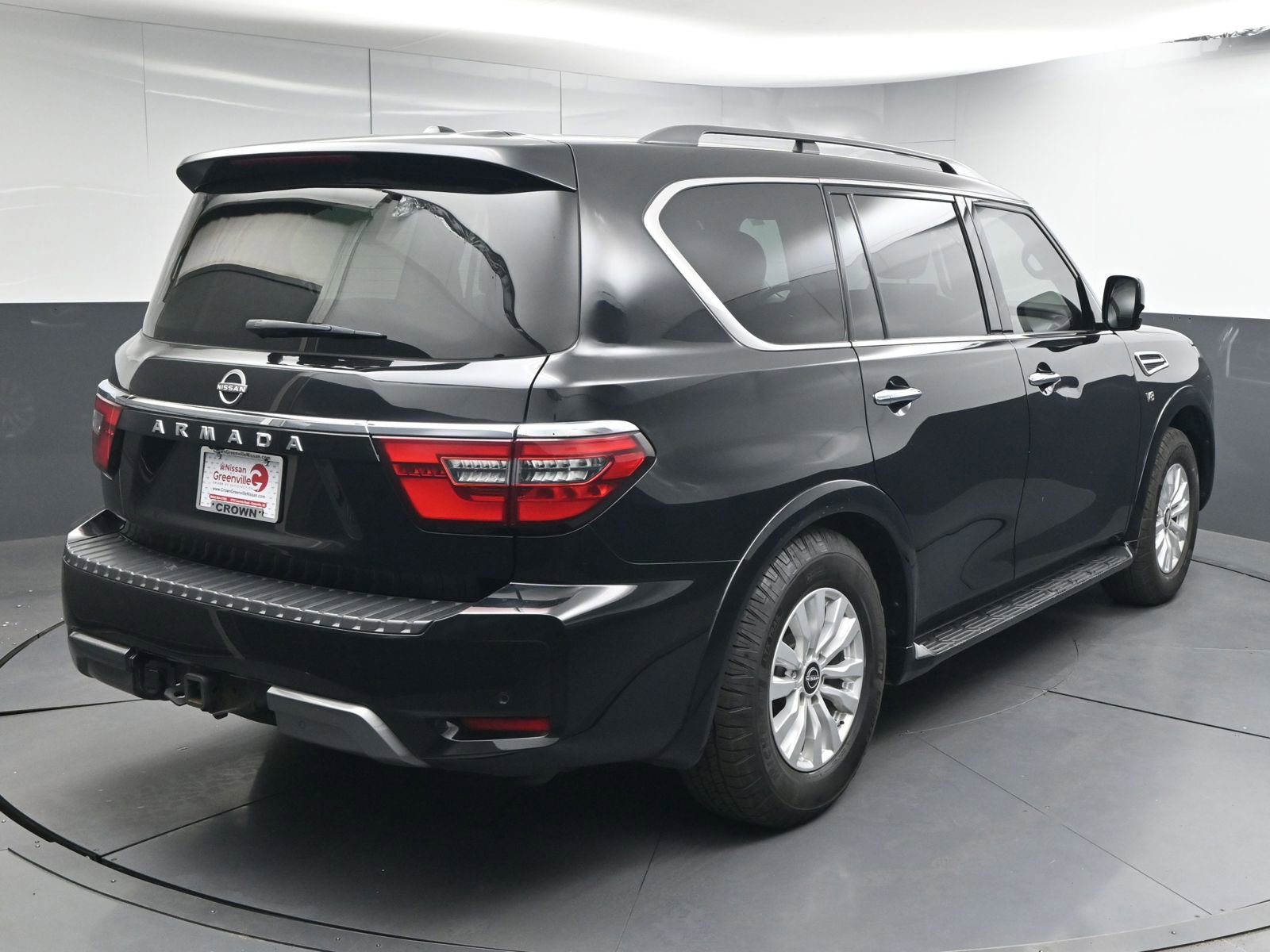 Used 2021 Nissan Armada SV image 7