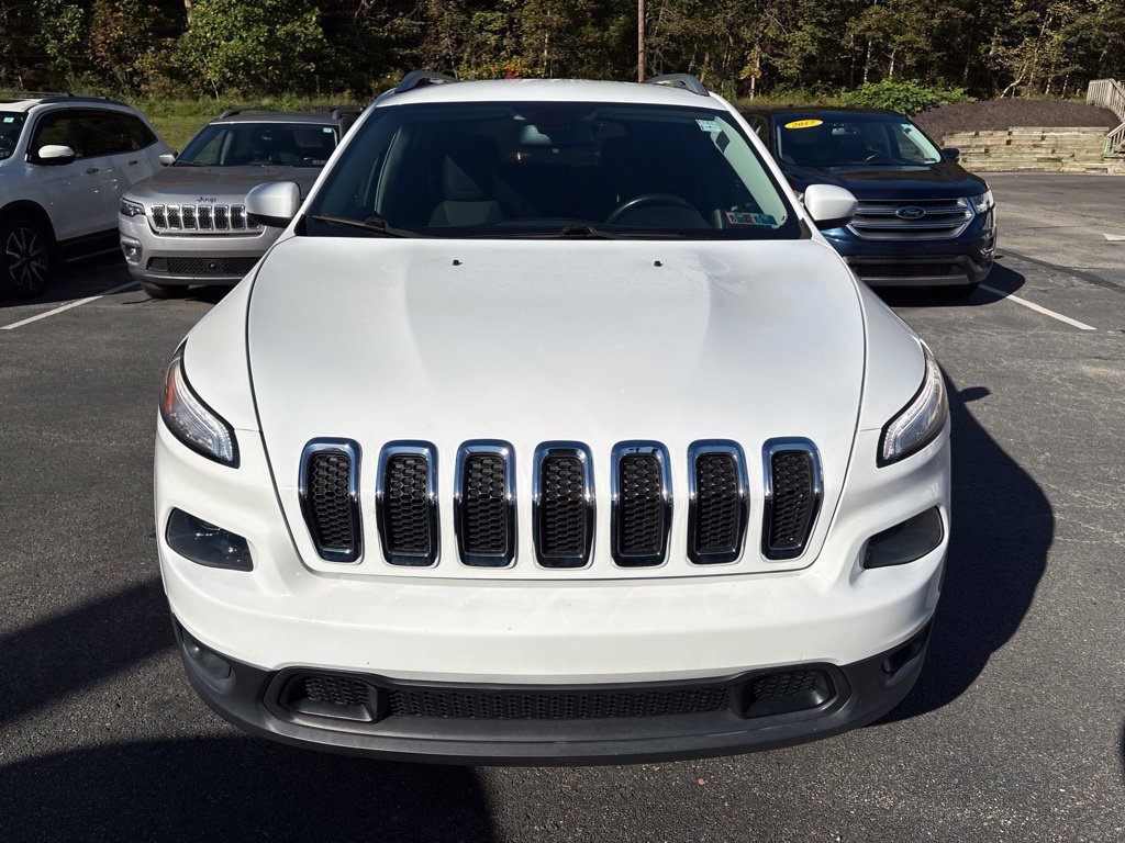 Used 2015 Jeep Cherokee Latitude w/ Cold Weather Group AWD/4WD image 8