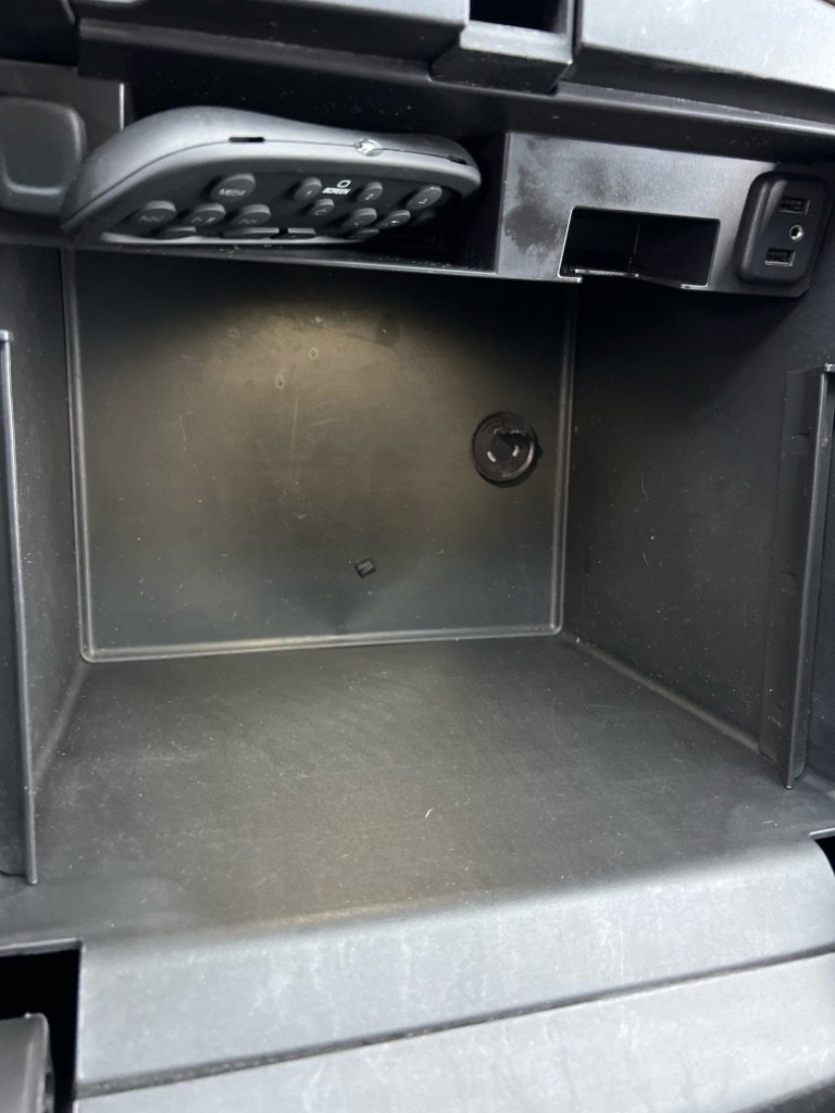 Used 2017 GMC Yukon XL SLT w/ Open Road Package image 40