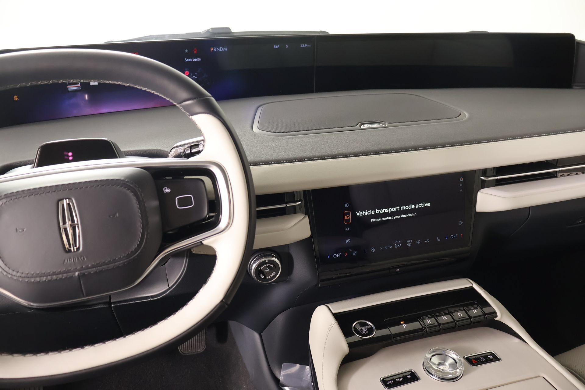 New 2026 Lincoln Navigator Premiere AWD/4WD image 5