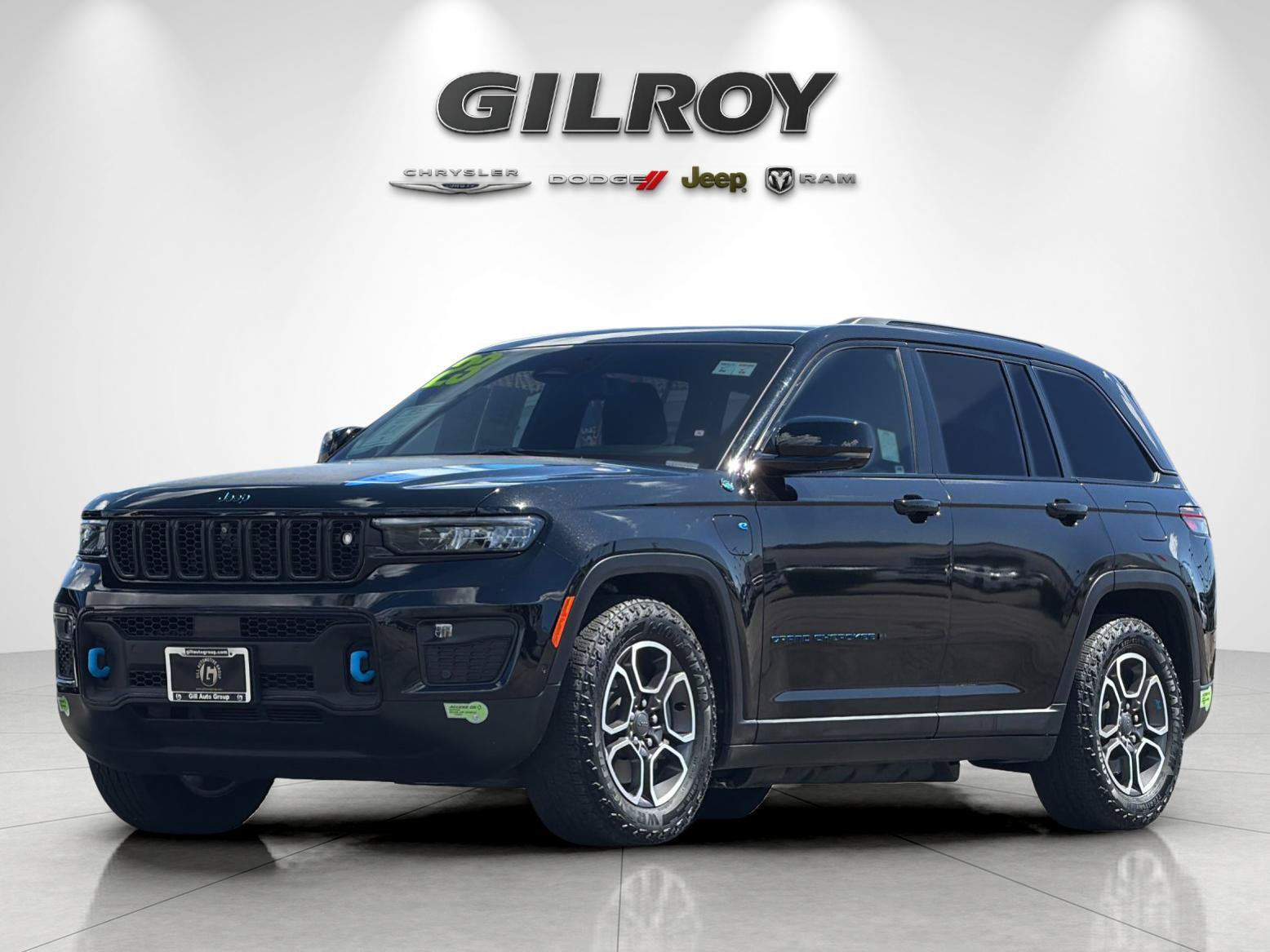Used 2023 Jeep Grand Cherokee Trailhawk w/ Advanced Protech Group II AWD/4WD image 8