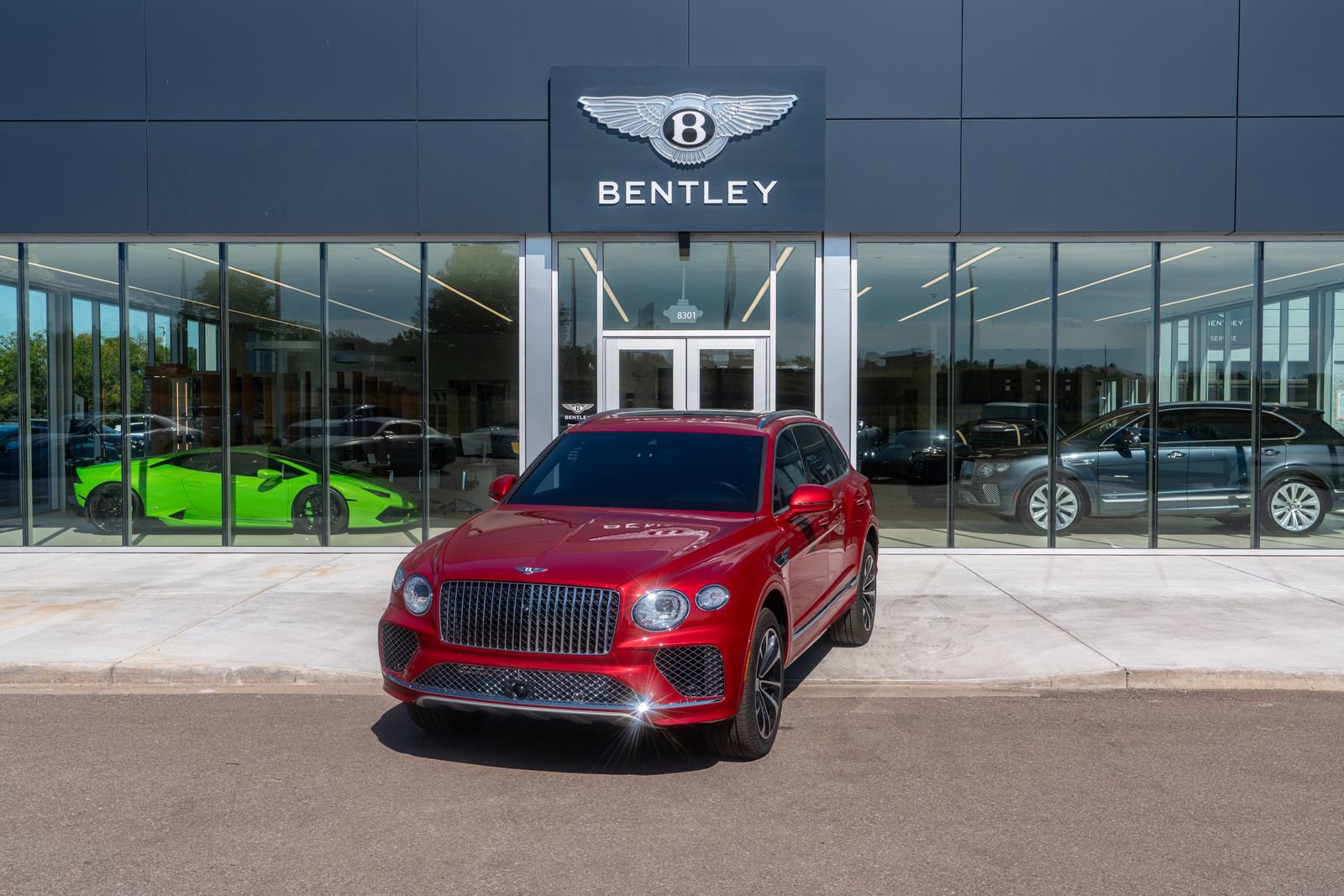 Certified 2024 Bentley Bentayga Extended Wheelbase image 5