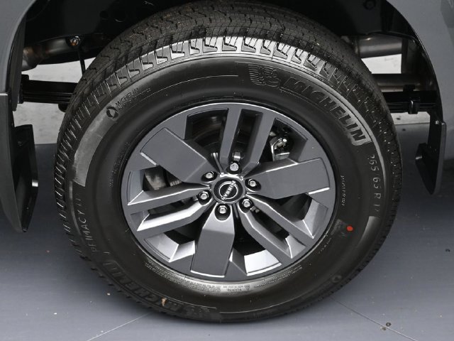 New 2026 Nissan Frontier SV w/ Tow Package AWD/4WD image 5