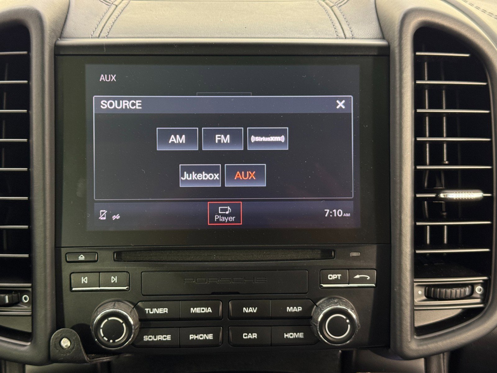 Used 2017 Porsche Cayenne Turbo image 25