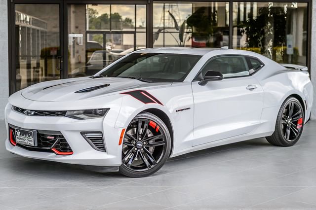 Used 2018 Chevrolet Camaro SS w/ Redline Edition RWD image 2