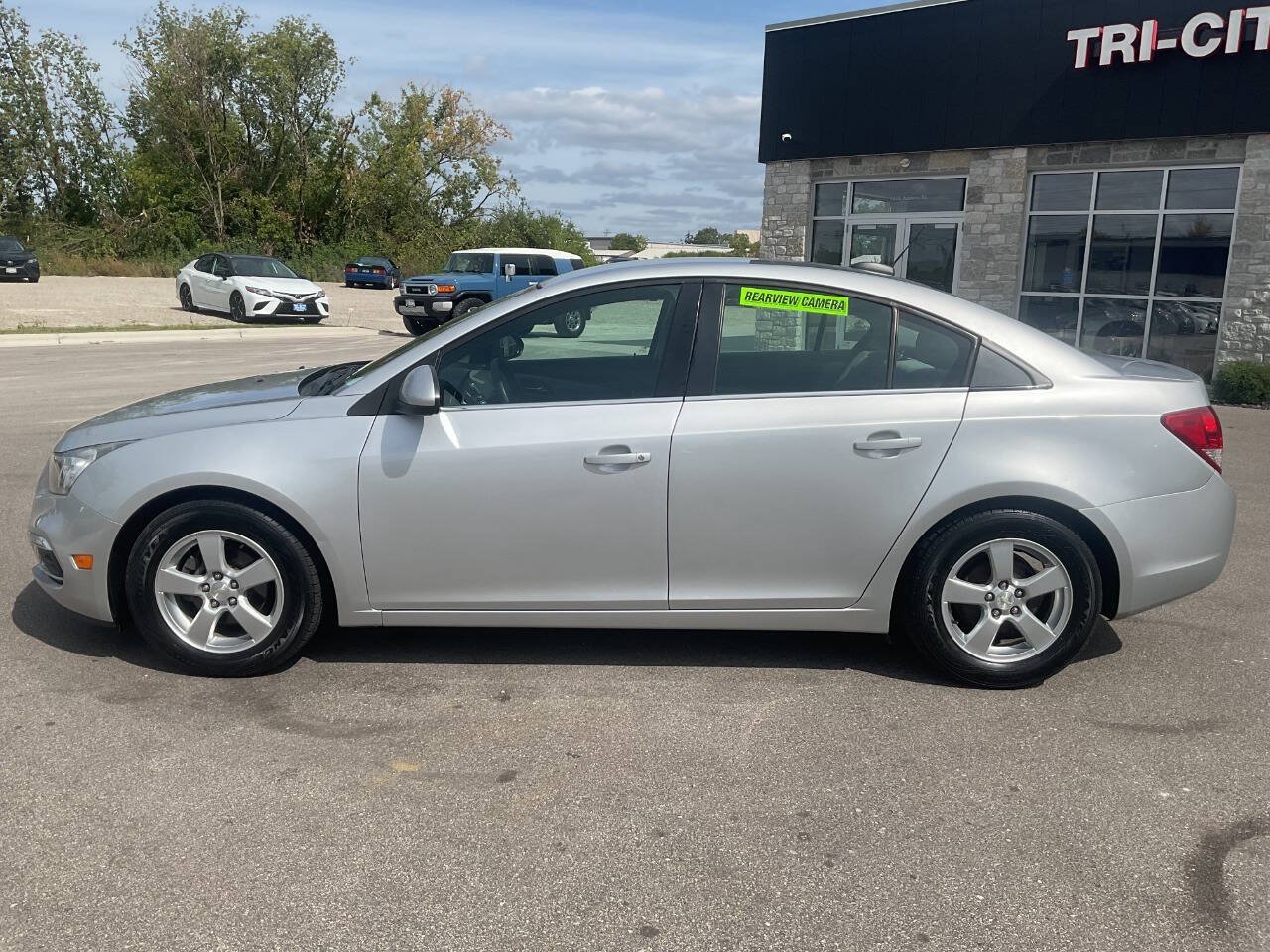 Used 2016 Chevrolet Cruze LT FWD image 3