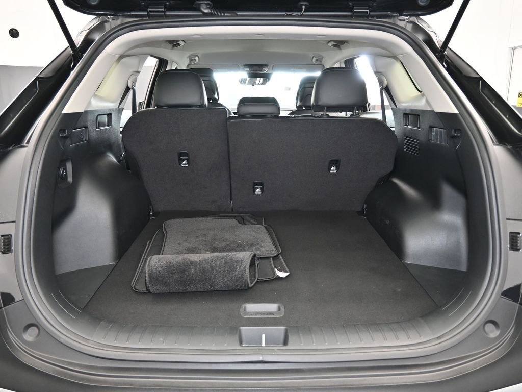 Used 2025 Kia Sportage EX image 39