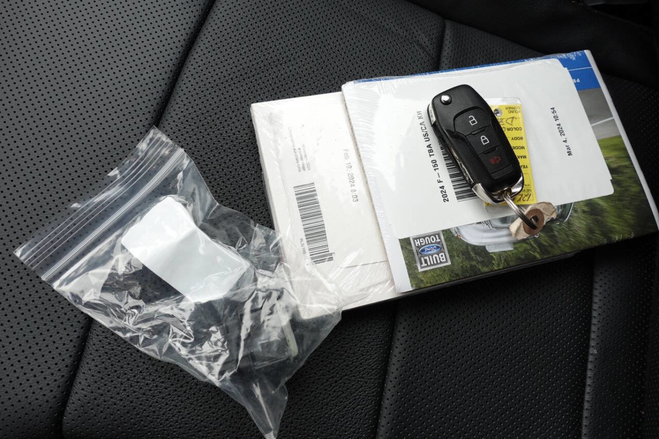 Used 2024 Ford F150 XLT w/ XLT Black Appearance Package image 37