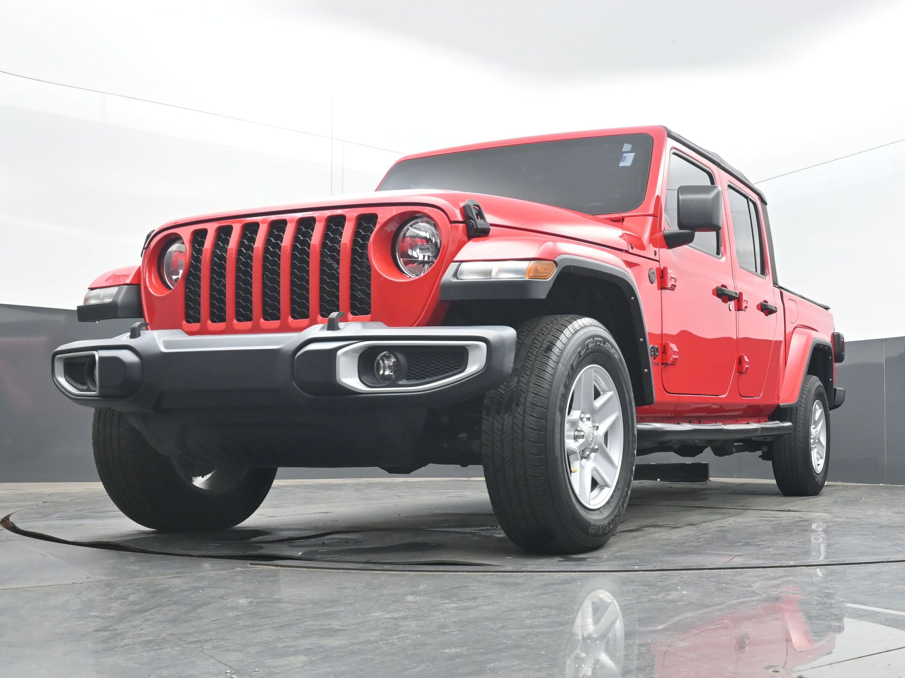 Used 2022 Jeep Gladiator Sport image 22