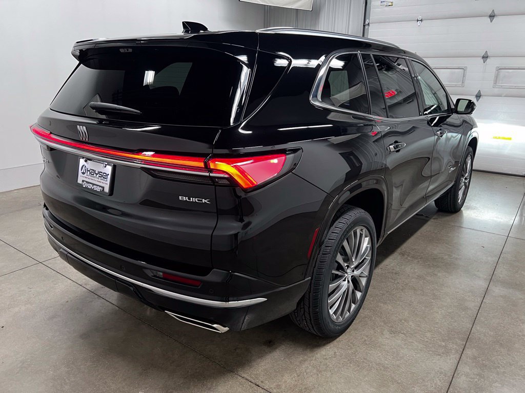 New 2026 Buick Enclave Avenir w/ Super Cruise Package AWD/4WD image 3