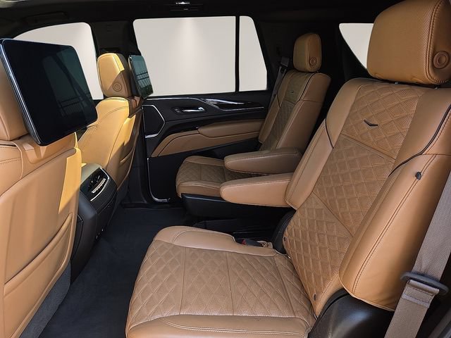 Used 2021 Cadillac Escalade Sport w/ Driver Assist Tech Package AWD/4WD image 14
