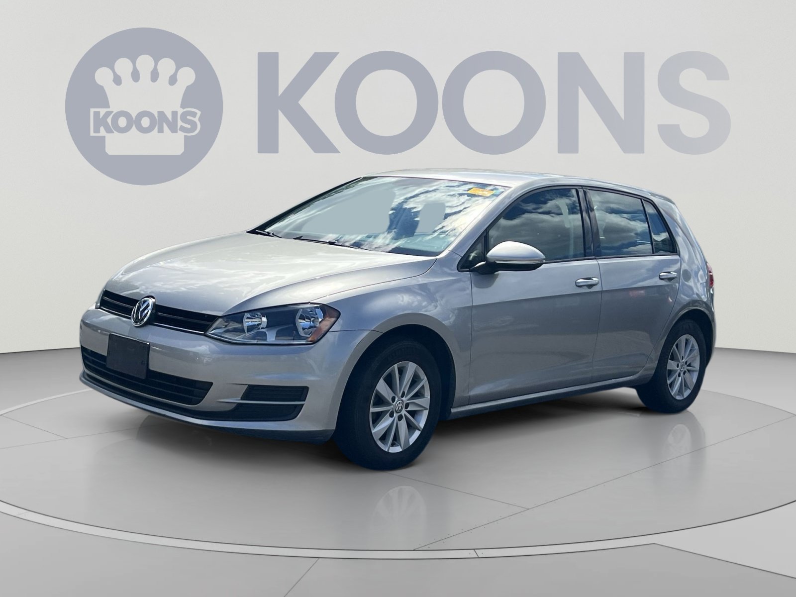 Used 2016 Volkswagen Golf S FWD image 1