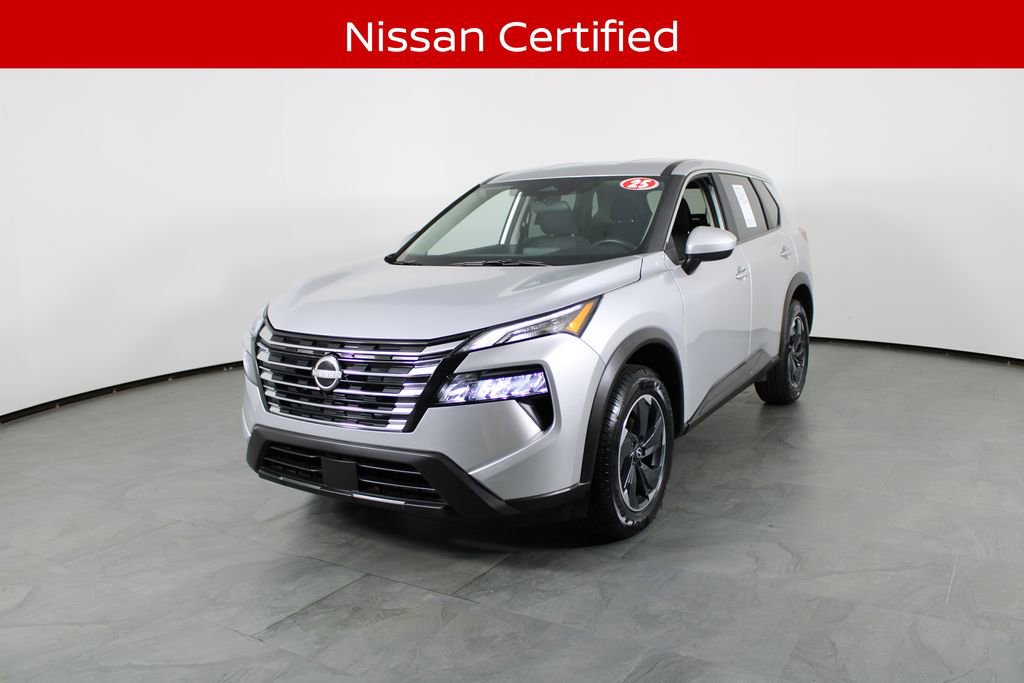 Certified 2025 Nissan Rogue SV image 2
