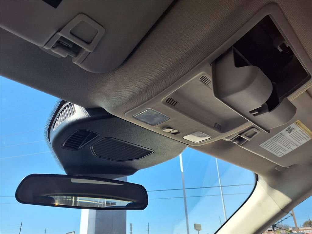 Used 2020 Ford Escape SE image 20