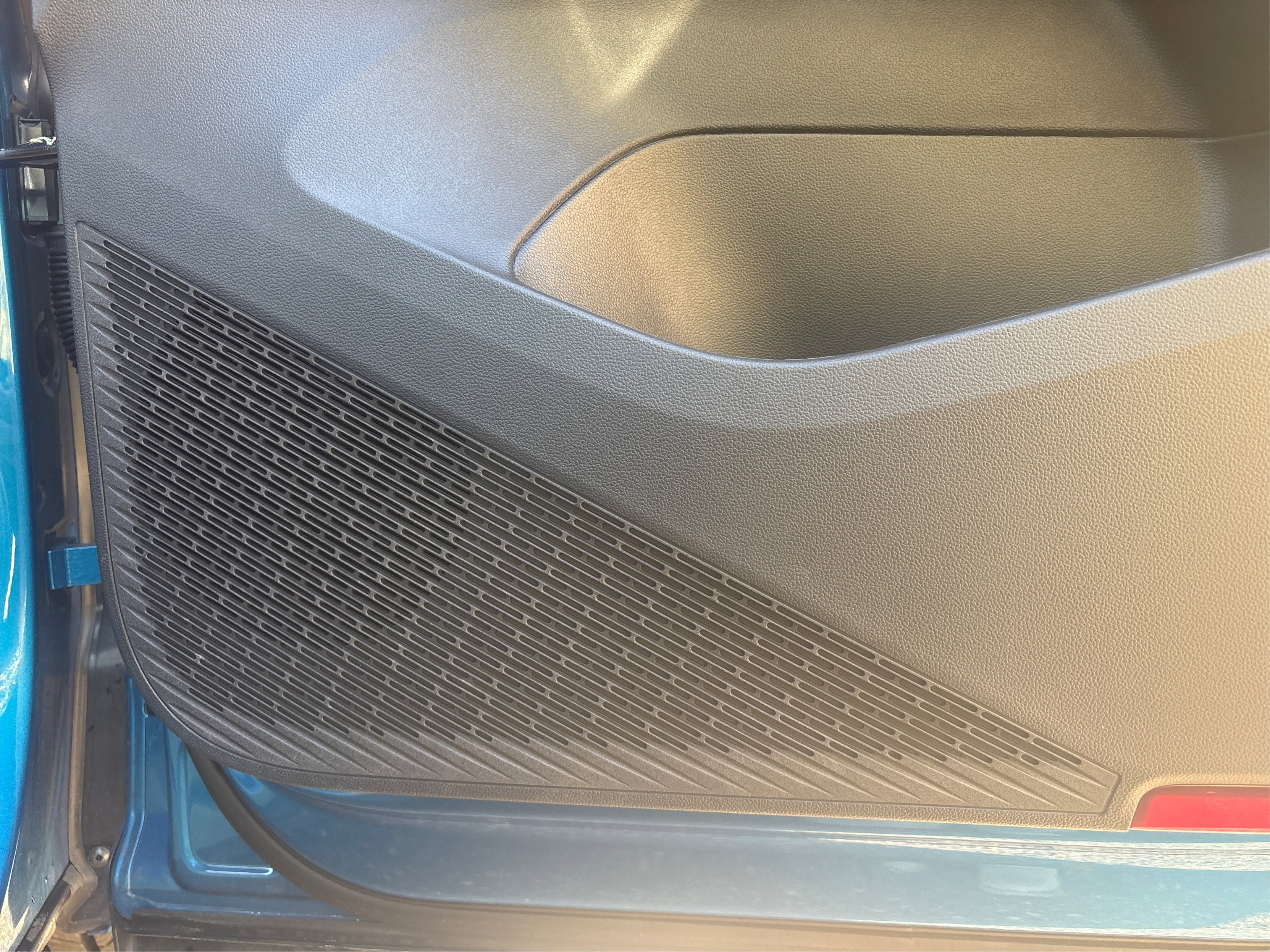 Used 2025 Volkswagen Atlas Cross Sport SEL Premium R-Line image 47