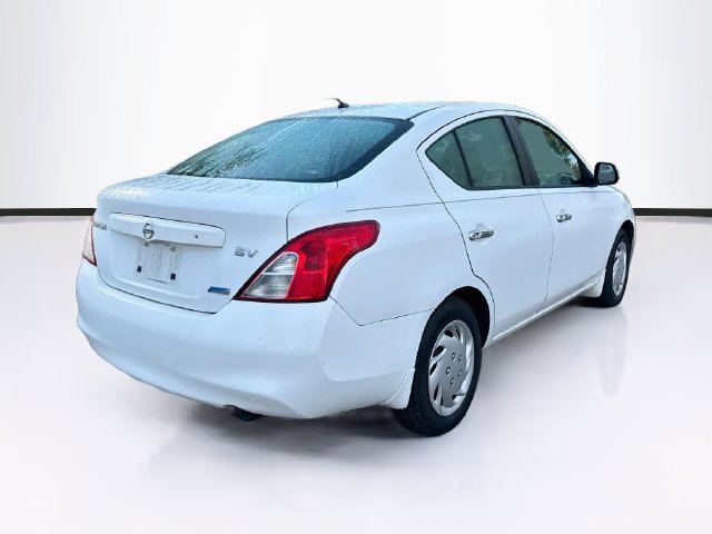 Used 2012 Nissan Versa SV FWD image 7
