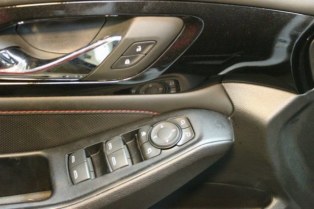 Used 2023 Chevrolet Traverse RS w/ LPO, Floor Liner Package image 16