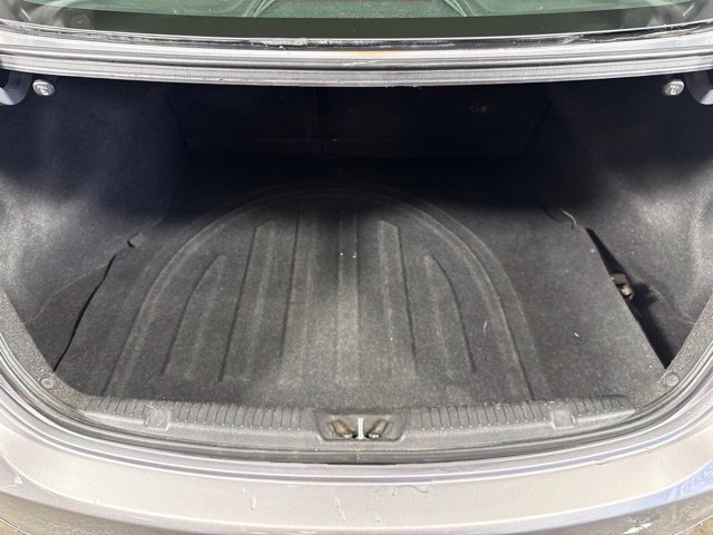 Used 2011 Hyundai Elantra GLS w/ Preferred Equipment Pkg 3 FWD image 28