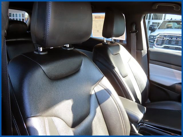 Certified 2024 Jeep Compass Limited image 9