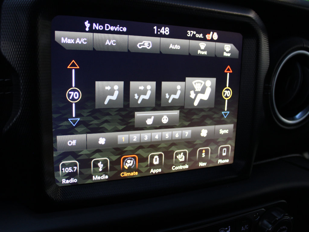 Used 2018 Jeep Wrangler Unlimited Sahara image 34