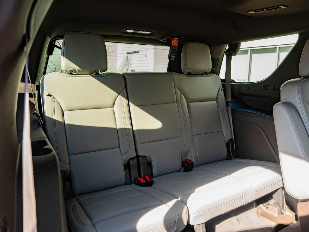 Used 2021 Chevrolet Tahoe Z71 w/ Z71 Signature Package AWD/4WD image 48