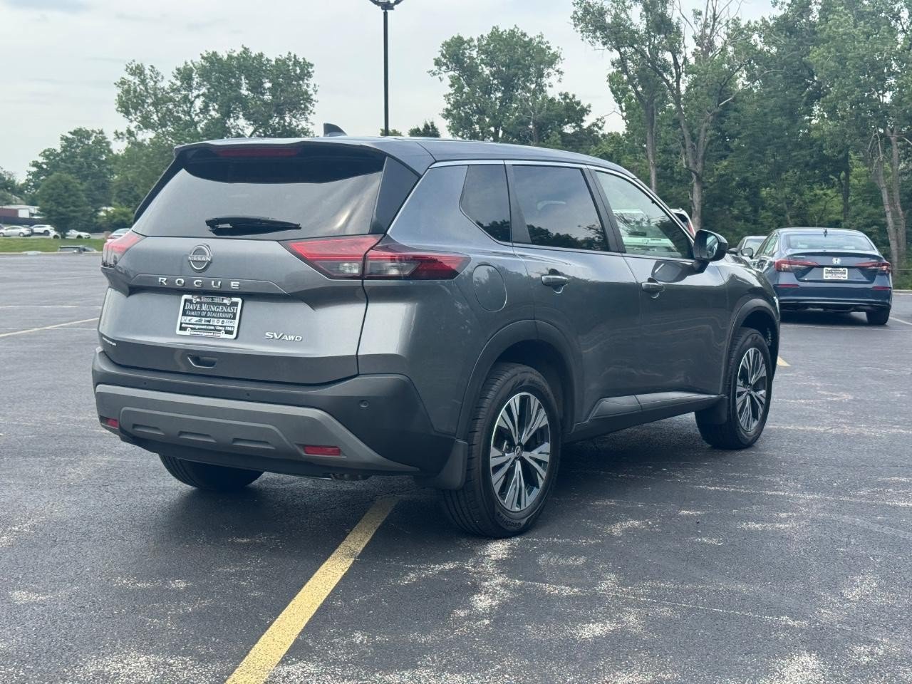 Used 2023 Nissan Rogue SV AWD/4WD image 4