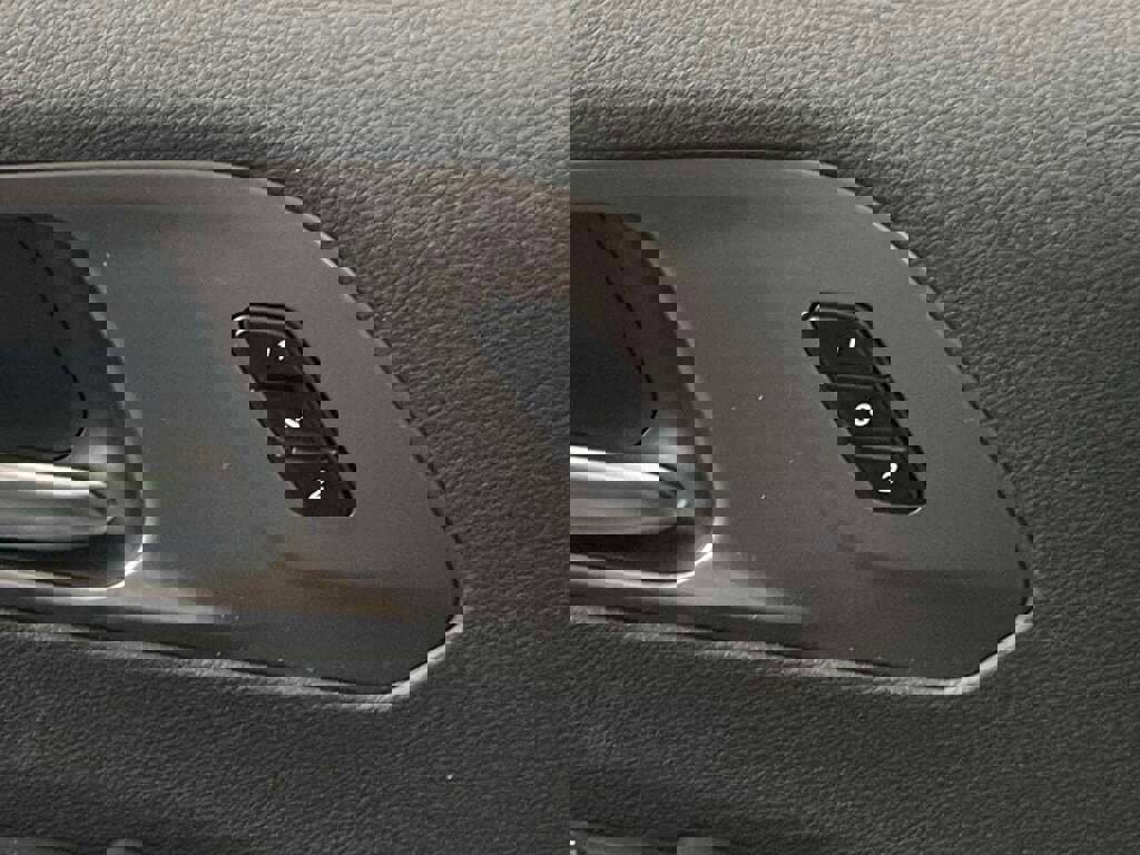 New 2026 Chrysler Pacifica Select image 40