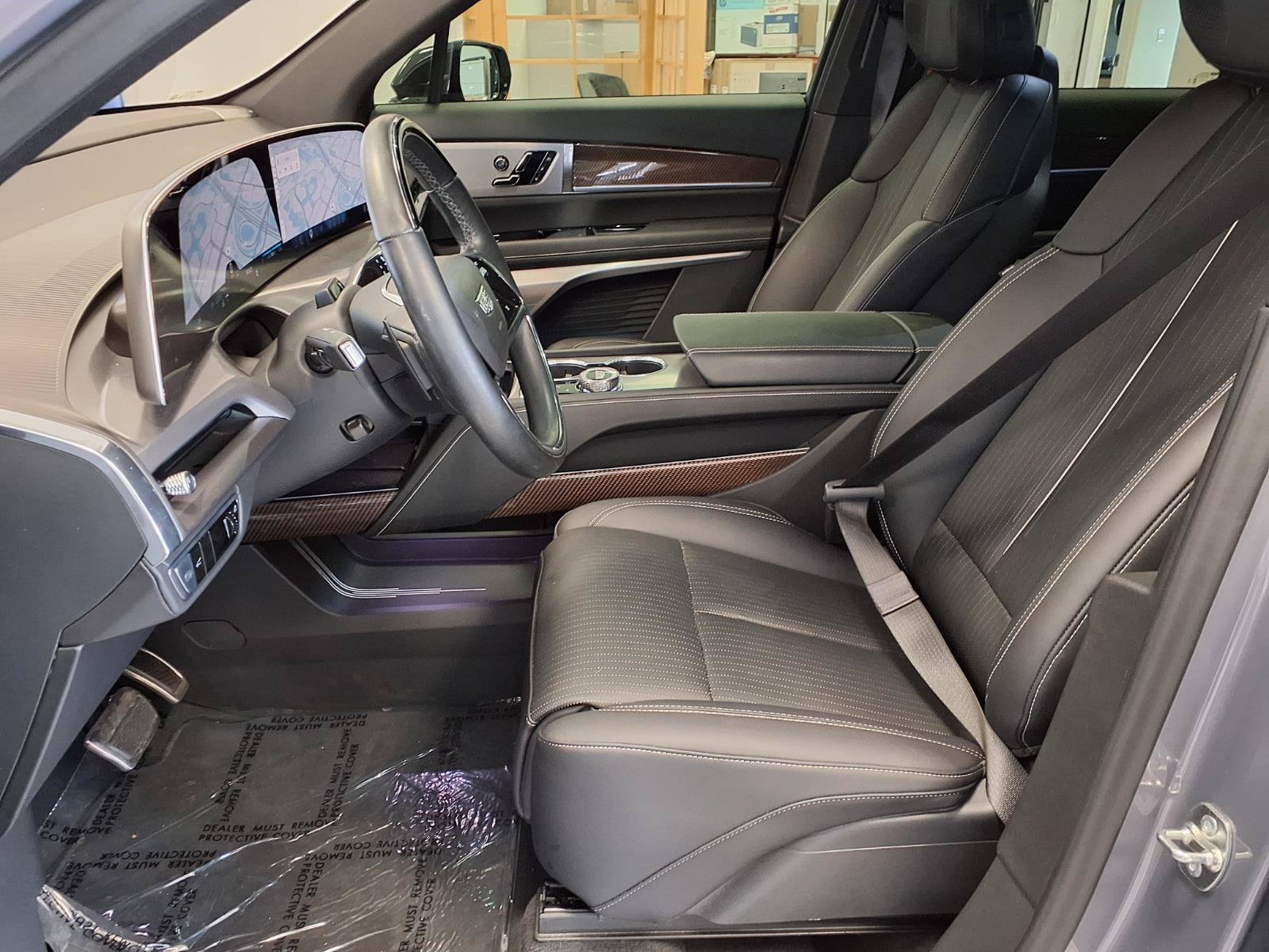 Certified 2026 Cadillac Vistiq Premium Luxury AWD/4WD image 20