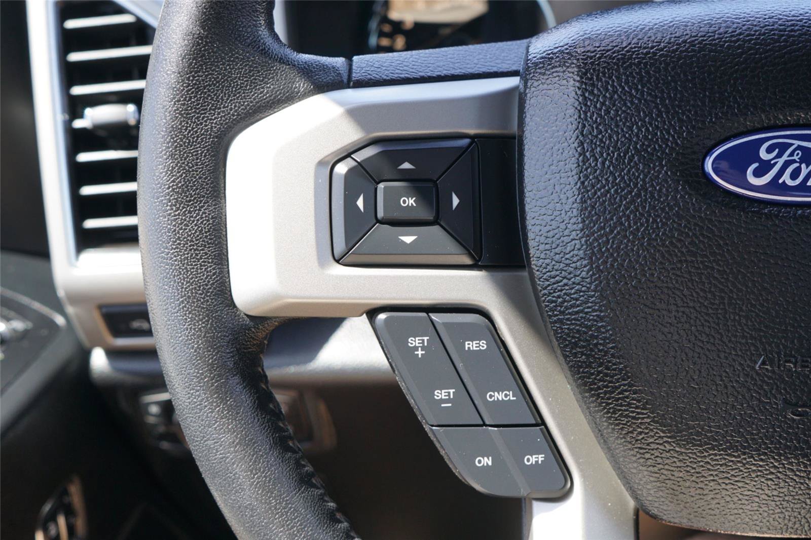 Used 2017 Ford F150 Lariat AWD/4WD image 17