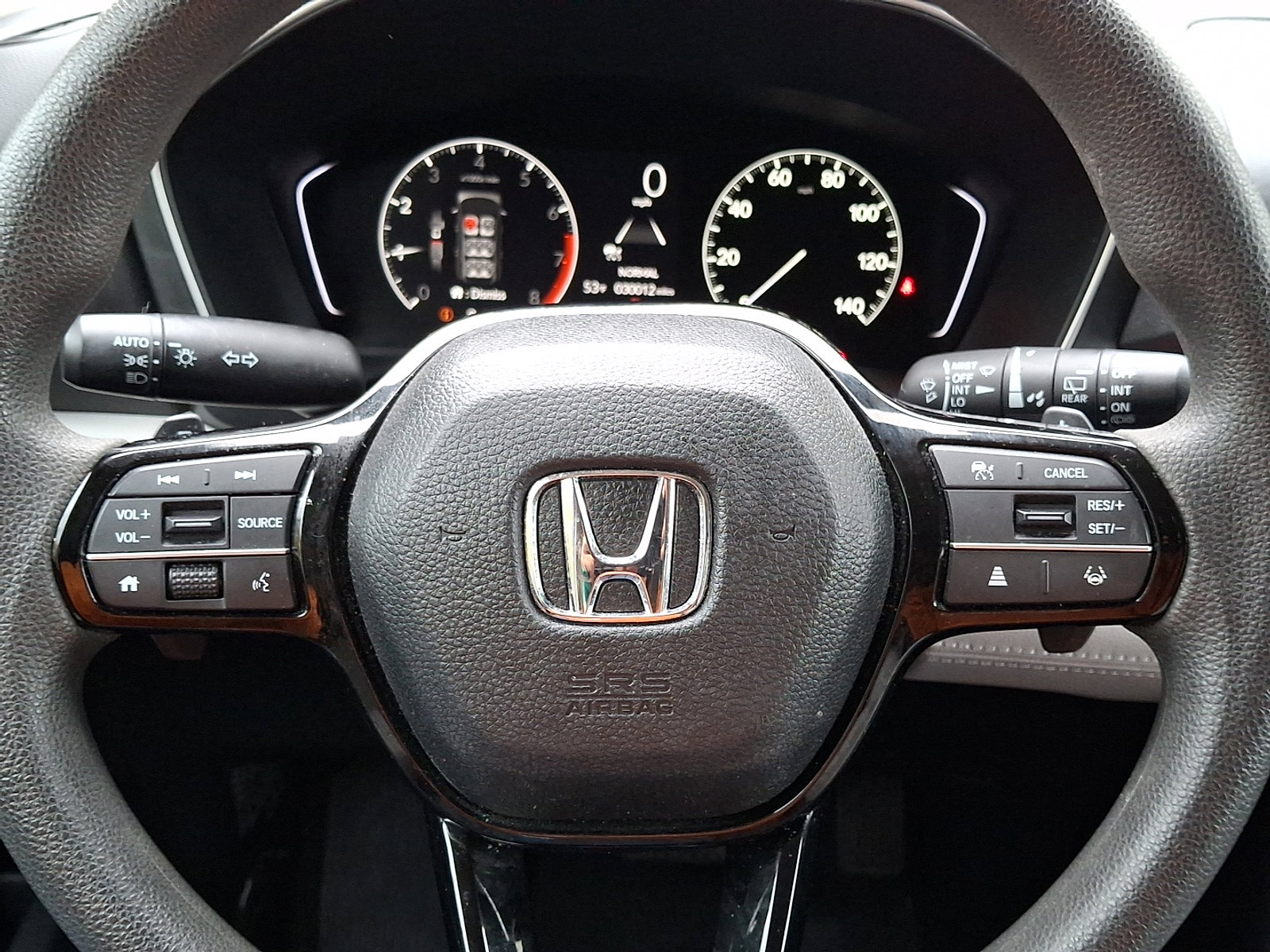 Used 2023 Honda Pilot LX image 14