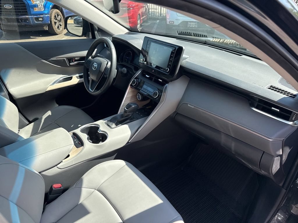Certified 2022 Toyota Venza XLE AWD/4WD image 35