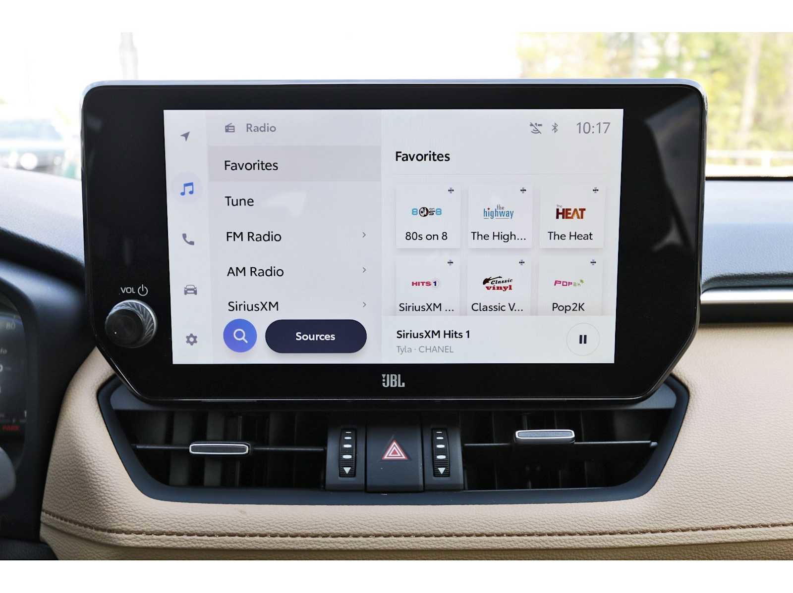 Used 2025 Toyota RAV4 Limited image 22