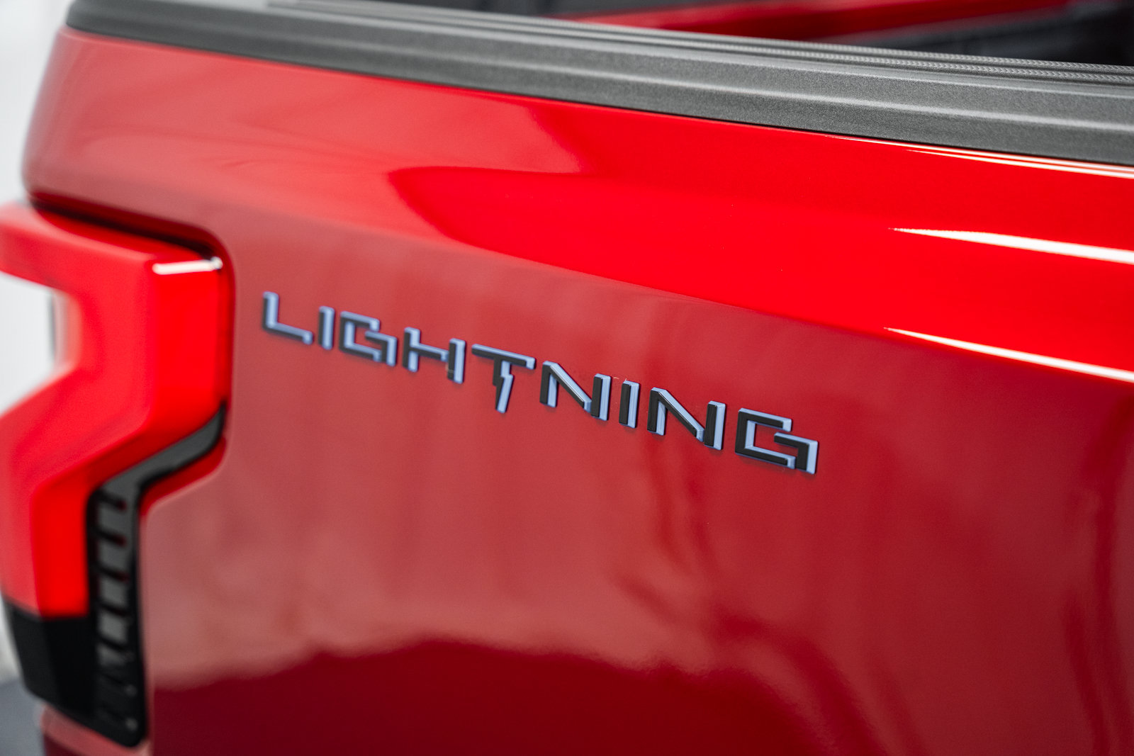 Used 2023 Ford F150 Lightning XLT w/ Equipment Group 312A High AWD/4WD image 26