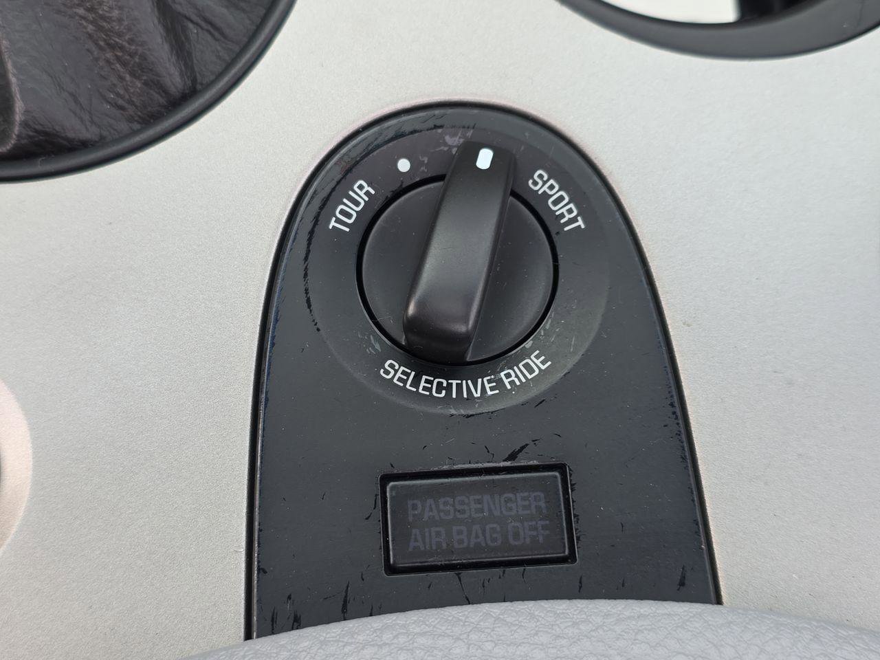 Used 2005 Chevrolet Corvette Convertible w/ Preferred Equipment Group image 26