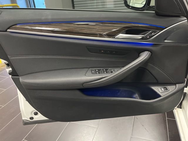 Used 2021 BMW 540i w/ Convenience Package image 10